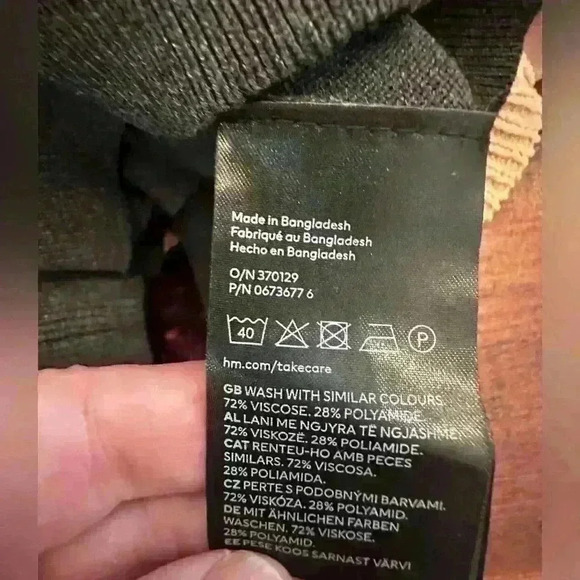 Women's H&M Soft Gray Turtle Neck Long Sleeve Size S Small New w/o Tags Sweater - Picture 9 of 10